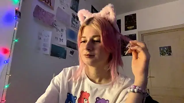 PinkVampire online show from October 10, 9:25 pm