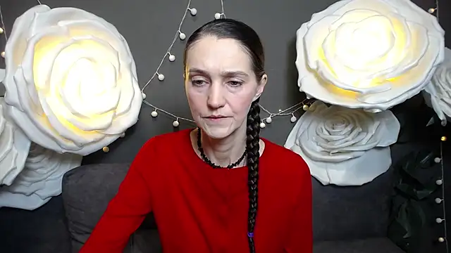 TayaFinch online show from November 17, 1:17 pm