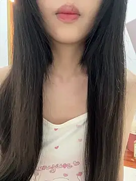 qiqi x online show from June 27, 3:28 pm