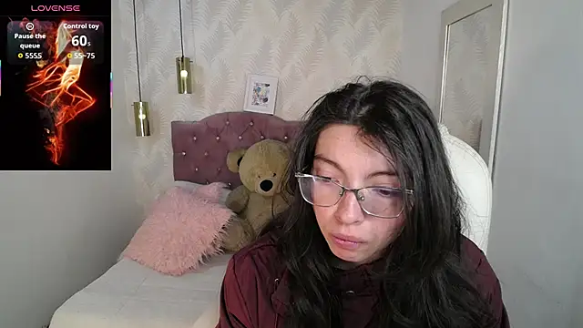 alllyson  online show from February 2, 7:23 pm