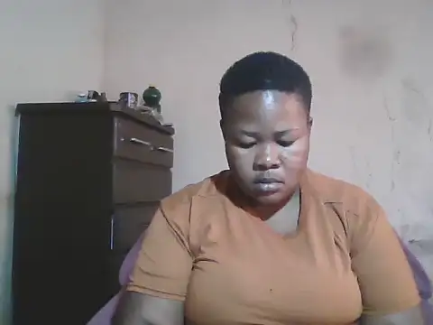 Snapshot of Bustyass93 chatting on September 25, 7:45 am Bustyass93 online show from September 25, 7:45 am