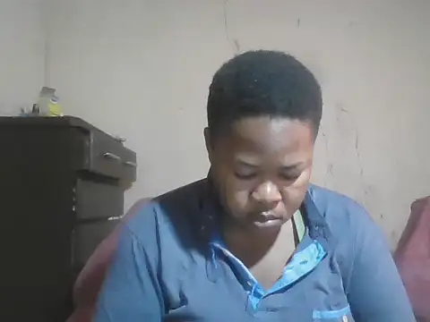 Snapshot of Bustyass93 chatting on October 3, 6:32 am Bustyass93 online show from October 3, 6:32 am