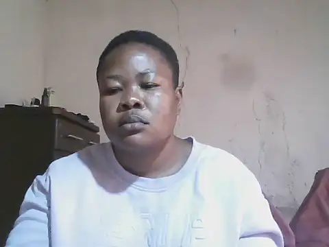 Snapshot of Bustyass93 chatting on October 4, 8:23 am Bustyass93 online show from October 4, 8:23 am