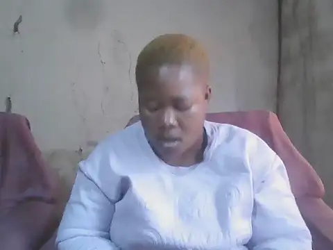 Snapshot of Bustyass93 chatting on January 14, 8:31 am Bustyass93 online show from January 14, 8:31 am