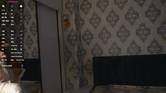 LilyannRosse online show from February 13, 7:15 am