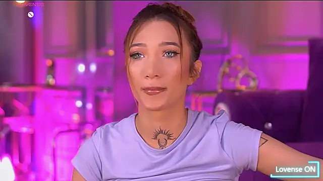 Snapshot of SiennaJayden chatting on November 14, 7:01 pm SiennaJayden online show from November 14, 7:01 pm