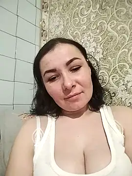 Mia24Blove online show from March 6, 4:36 pm