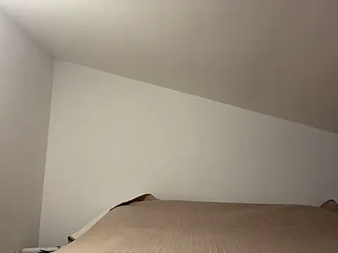 Snapshot of SophieBabe21 chatting on October 19, 9:32 am SophieBabe21 online show from October 19, 9:32 am