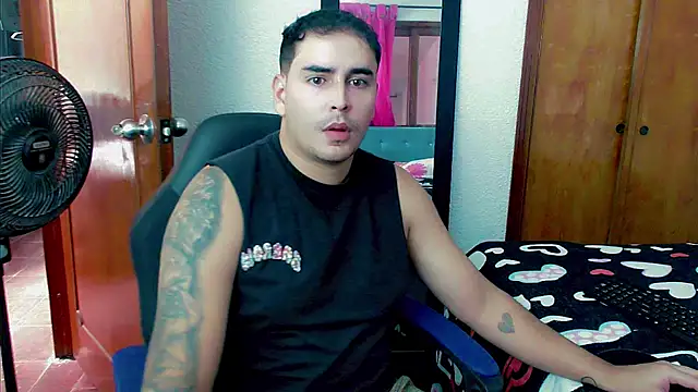 Damian222  online show from September 19, 6:41 pm