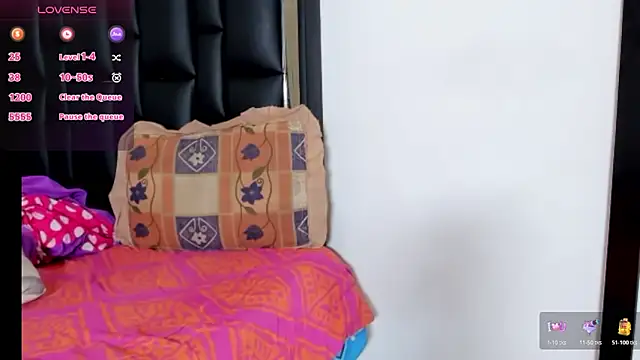 Snapshot of ArexBlakk chatting on November 1, 9:28 pm ArexBlakk online show from November 1, 9:28 pm