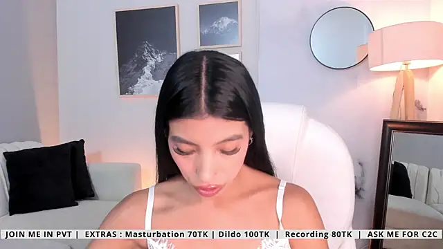 Tiffany Low online show from May 6, 4:23 pm