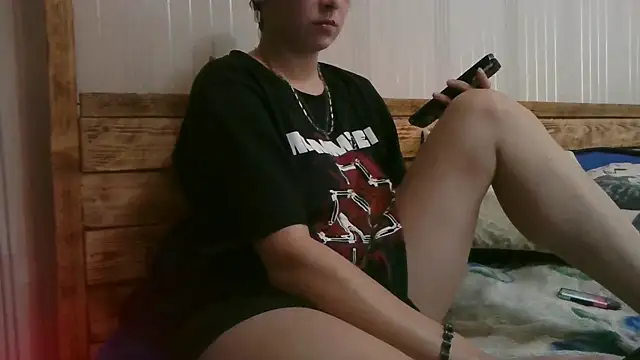 EthelsLover online show from October 16, 9:21 am