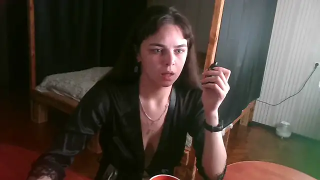 EthelsLover online show from May 7, 11:04 am