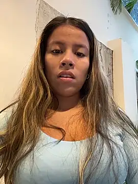 Snapshot of EMILIIA_RICHTER__ chatting on February 23, 11:40 am EMILIIA RICHTER online show from February 23, 11:40 am