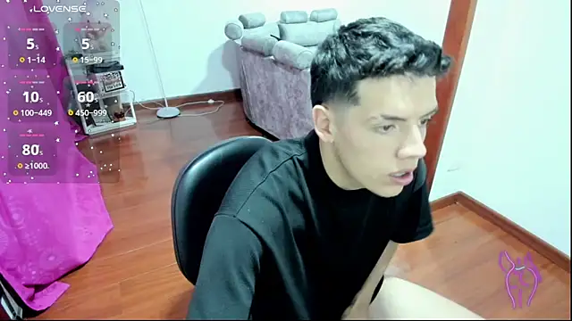 Snapshot of mattebret11 chatting on September 16, 1:39 am mattebret11 online show from September 16, 1:39 am