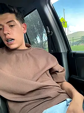 Snapshot of mattebret11 chatting on September 22, 6:54 pm mattebret11 online show from September 22, 6:54 pm