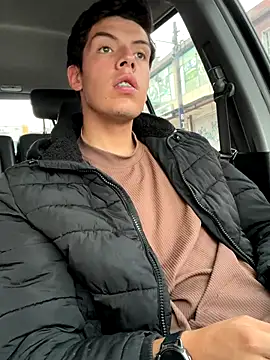 Snapshot of mattebret11 chatting on October 30, 3:13 pm mattebret11 online show from October 30, 3:13 pm