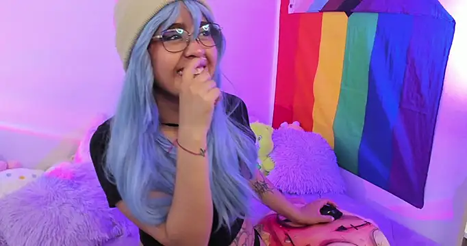 Snapshot of NekoWaifu chatting on September 23, 12:08 pm NekoWaifu online show from September 23, 12:08 pm