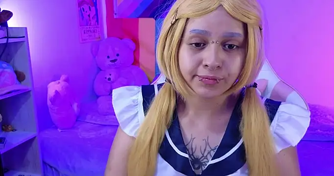 Snapshot of NekoWaifu chatting on February 5, 2:00 pm NekoWaifu online show from February 5, 2:00 pm