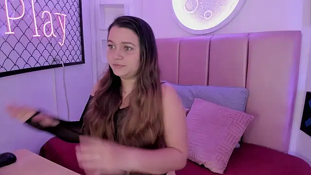 Snapshot of sophiee09_ chatting on October 2, 1:29 pm sophiee09 online show from October 2, 1:29 pm