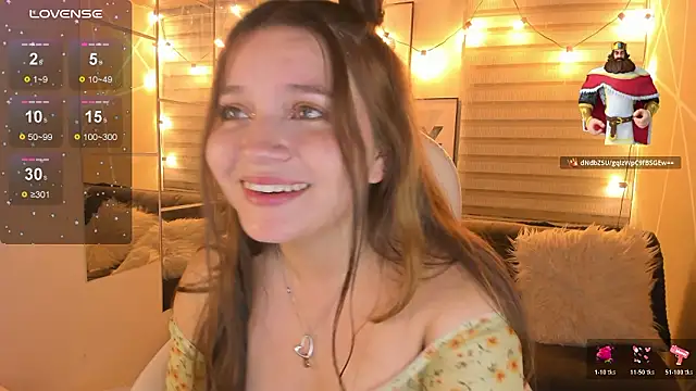 Snapshot of sophiee09_ chatting on February 26, 2:21 am sophiee09 online show from February 26, 2:21 am