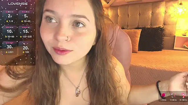 Snapshot of sophiee09_ chatting on April 1, 2:45 am sophiee09 online show from April 1, 2:45 am