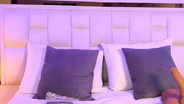 paulina cano online show from November 15, 7:21 pm