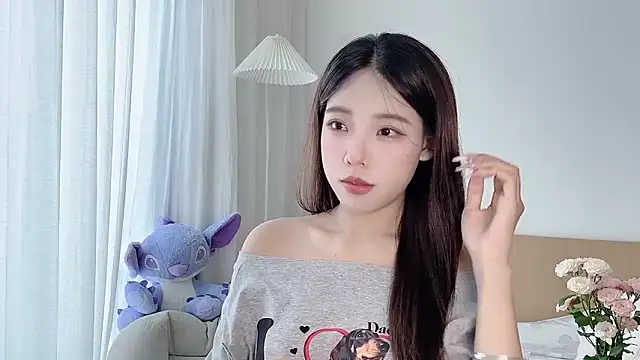 Meng 777 online show from October 1, 8:20 am