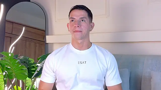 Snapshot of ZaneDawson chatting on March 5, 8:27 pm ZaneDawson online show from March 5, 8:27 pm