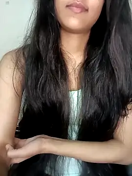 reetika6375 online show from December 3, 9:13 pm