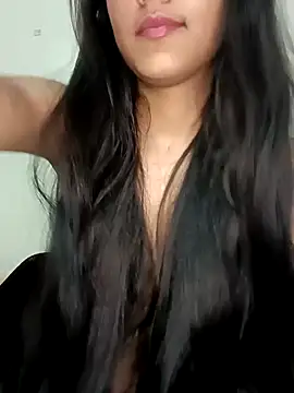 reetika6375 online show from December 5, 8:38 pm