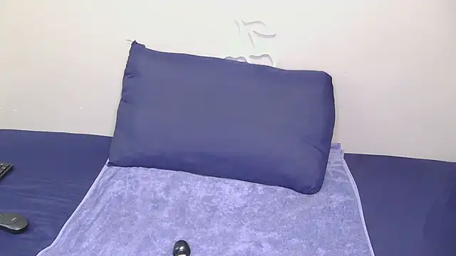 Serafynn online show from February 9, 8:07 am