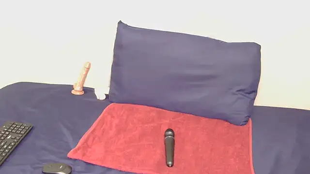 Serafynn online show from February 11, 10:42 am