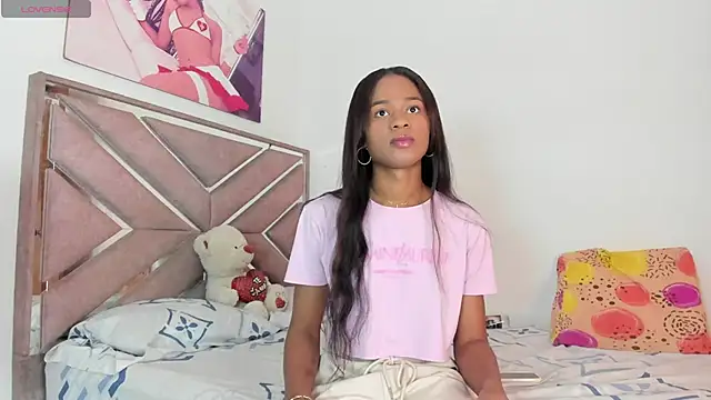 Snapshot of Cristal_Deep_ass chatting on October 7, 12:46 pm Cristal Deep ass online show from October 7, 12:46 pm