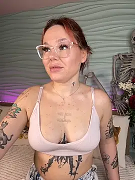 EvaNude- online show from October 13, 10:10 pm