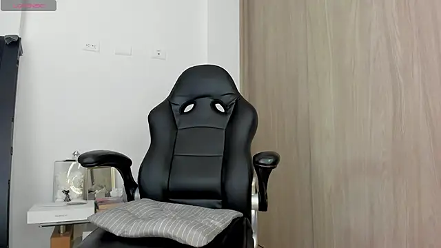 Biscuit oliva online show from October 12, 3:16 am