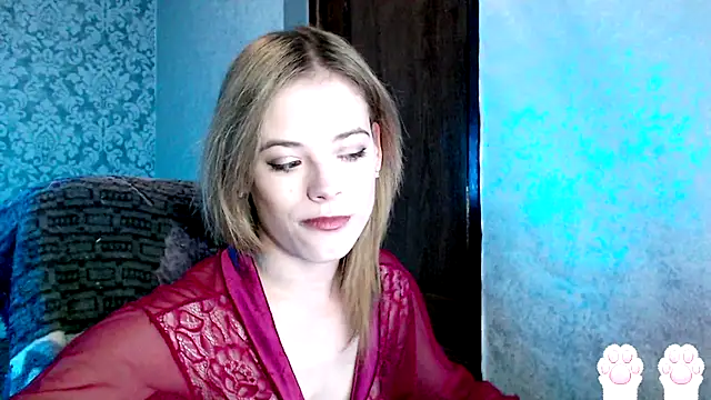 Kate  Loves online show from September 29, 5:29 pm