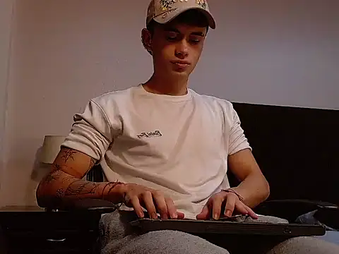 jaico santos online show from October 1, 11:00 pm