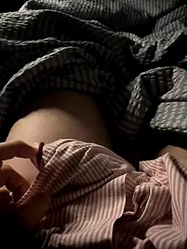 koeanboy11 online show from September 18, 4:31 pm