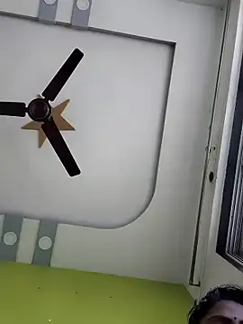 Snapshot of Jasmine_Januja chatting on January 15, 7:24 am Jasmine Januja online show from January 15, 7:24 am