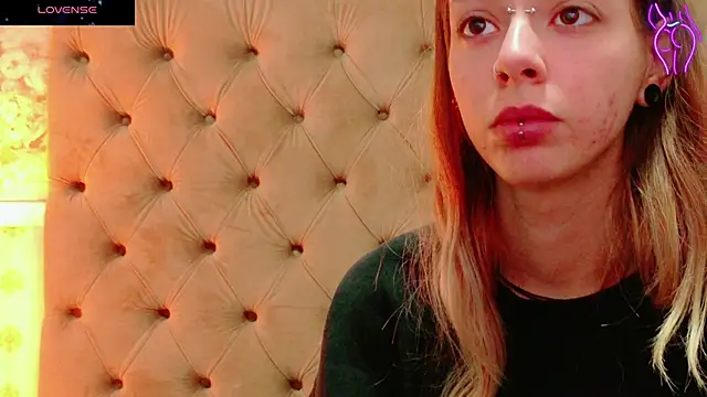 CoraVex online show from October 17, 4:04 am