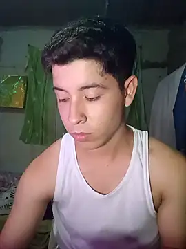 Snapshot of Max_Valenzue chatting on September 17, 6:04 am Max Valenzue online show from September 17, 6:04 am