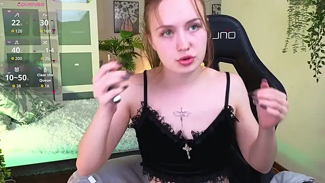 selin selin online show from October 10, 5:06 am