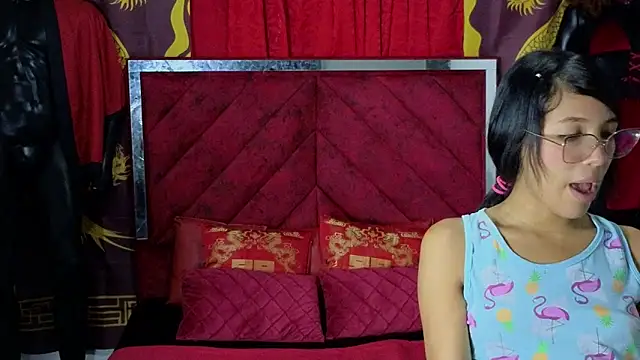 Horny Girl0 online show from September 17, 9:00 am