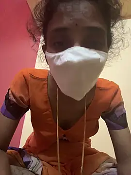 sweetreddy-02 online show from October 5, 9:45 pm