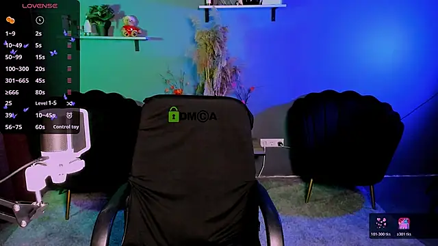 casey meow  online show from October 18, 8:48 am