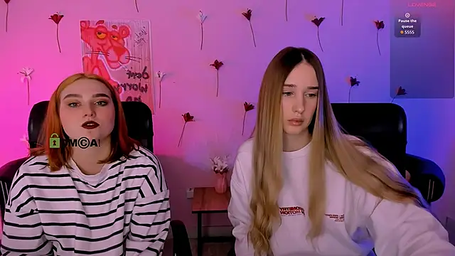 Snapshot of casey_meow_ chatting on February 17, 10:12 am casey meow online show from February 17, 10:12 am