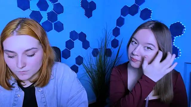 Snapshot of casey_meow_ chatting on February 27, 9:42 am casey meow online show from February 27, 9:42 am