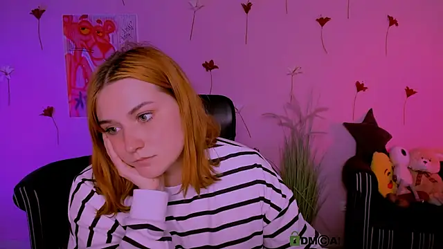 Snapshot of casey_meow_ chatting on April 6, 9:10 am casey meow online show from April 6, 9:10 am