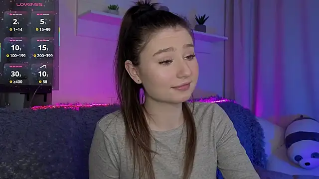 Snapshot of _Lua__ chatting on February 6, 11:41 pm Lua online show from February 6, 11:41 pm